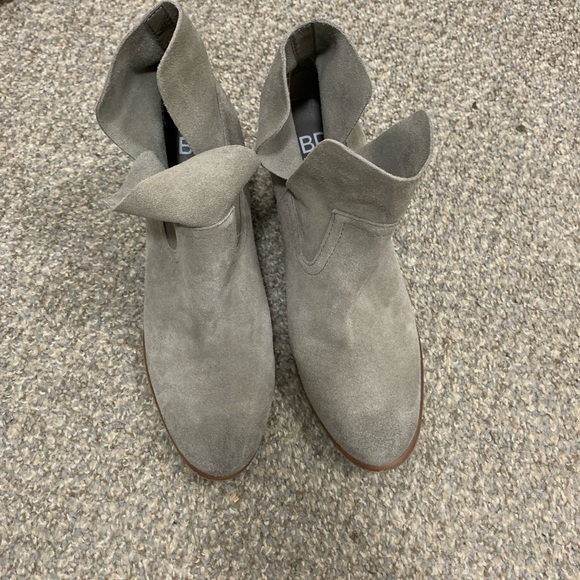 Ankle booties size 8.5 NEW BP Suede Taupe - Picture 8 of 13